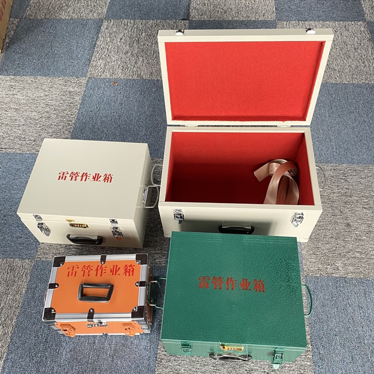 都安爆破工程作业箱如何选择？玻璃钢与传统材质的全面对比